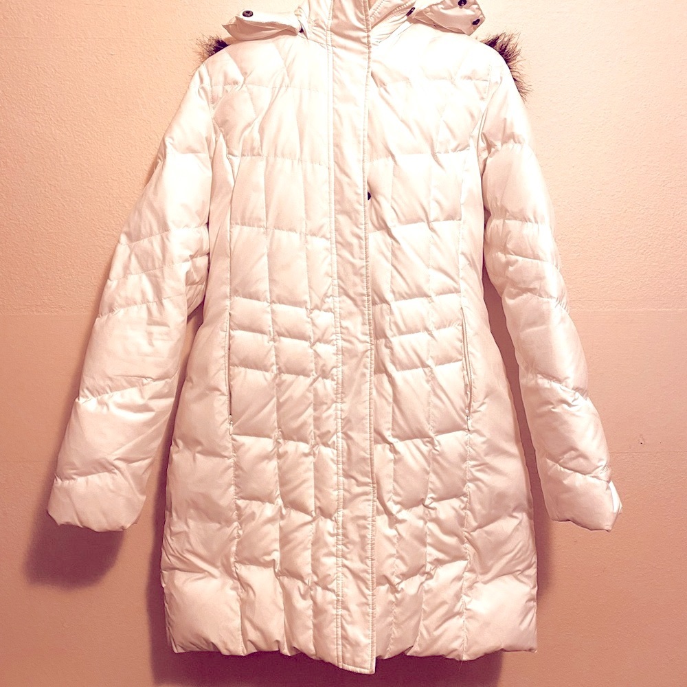 Long Women’s Eddie Bauer jacket. Worn once!